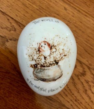 Vintage 1974 Holly Hobbie Porcelain Egg Shaped Trinket Box Kitten Cat
