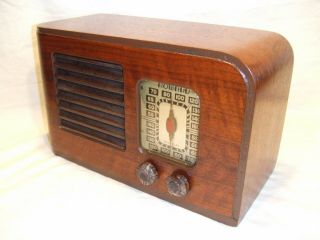 Fully Restored 1946 Vintage Howard Model 901 - A Antique Tube Am Radio