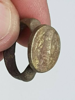 Fantastic Intact Rare Roman Bronze Ring Seal Of A Roman Soldier 8,  6 Gr 19 Mm