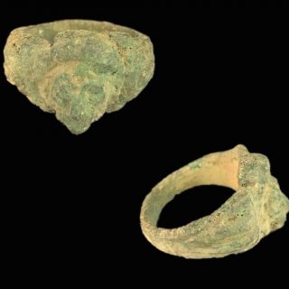 Ancient Roman Bronze Lion Bust Ring - 200 - 400 Ad (10)