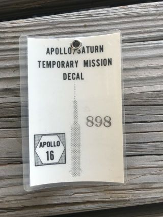 Nasa Apollo 16 Saturn Tempory Mission Decal Nov 1970 Badge Number 898