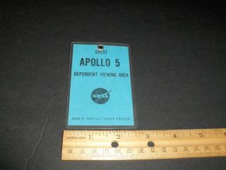 Vintage Nasa Jfk Space Center Apollo 5 Guest Launch Access Badge 400