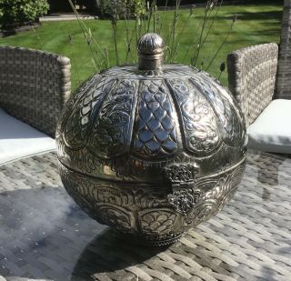 Vintage Antique Indian Unmarked Silver Metal Hand Decorated Globe Hinged Box