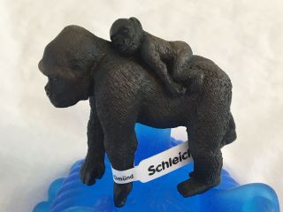 Schleich Wild Life Series 14662 Female Silverback Gorilla & Baby