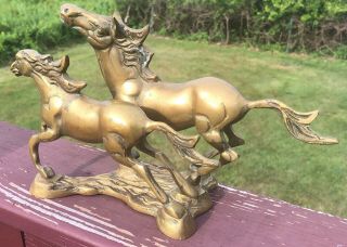 Vintage Solid Brass 2 Horses Running Figurine Stallion Mid Century Western Heavy 3