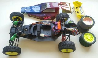 Team Losi XX R/C Buggy Vintage w/ servo,  motor,  receiver,  tires,  painted body 3
