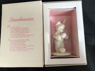 1994 Dept 56 Snowbunnies " Oops I Dropped One " 2601 Easter Egg Snowbunny