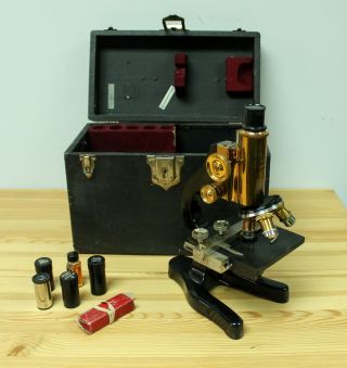 Vintage Ernst Leitz Wetzlar 273726 Brass Microscope W/ Case Accessories Nr 8541