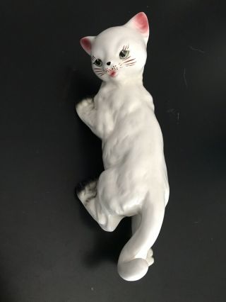 Vintage White Wall Climbing Cat Ceramic Wall Climber