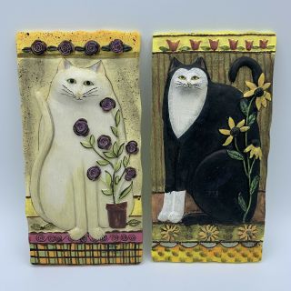 Pair E Smithson Signed Cat Wall Hanging Resin Plaques Daisy Snow Rose