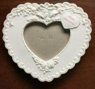 " Happy Anniversary " White Ceramic Heart Shaped Picture Frame (3 1/2 X 4 " Photo)