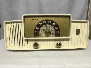 Vintage General Electric 428 Tube Radio With Bluetooth Input