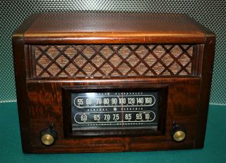 Vintage Old Antique General Electric Table Radio;1946,  Am&sw,  Restored,  Great