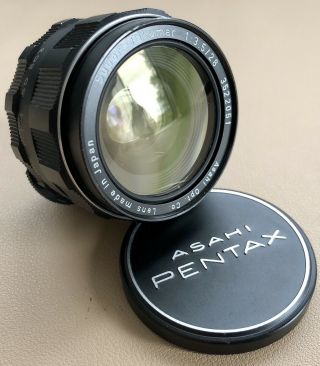 Vintage ASAHI Pentax - Takumar 28mm F3.  5 Wide - Angle Lens & Pentax Lens Hood 2