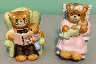 Vintage 1986 Enesco Lucy & Me Family In Chairs With Family Album - Set Of 2