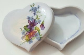 Vintage Heart Shaped Porcelain Trinket Box With Purple Violets 3” X 3.  5” X 1.  5”