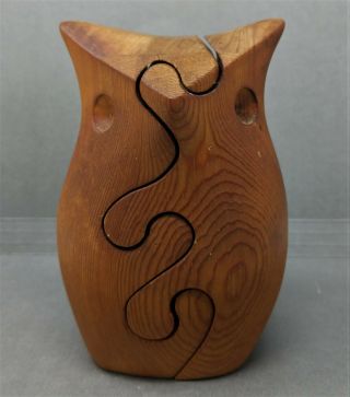 Unusual 1970s Mid Century Modern Deborah D.  Bump Carved Wood 4 - Piece Puzzle Owl