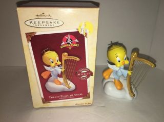 Hallmark Keepsake Ornament Looney Tunes Tweety Plays An Angel 2005