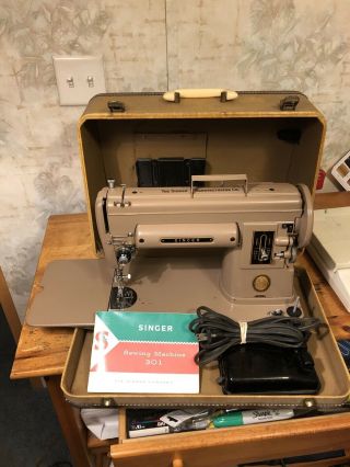 Vintage Singer Sewing Machine 301a With Foot Pedal And Case
