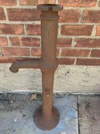" Dempster Mill Mfg.  ".  Beatrice,  Neb.  Antique Farm Well Pump Body Spout