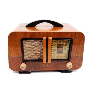 Vintage Philco Transitone 42 - Pt - 93 Tube Radio Wood Case 1940 