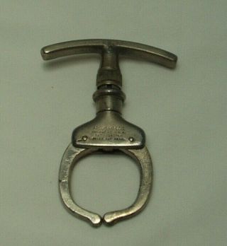 Vintage Argus The Iron Claw Mkd Handcuff Restraint Device Come Along - 57688