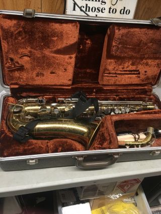 Vintage Buescher Aristocrat Usa Alto Saxophone (574199).