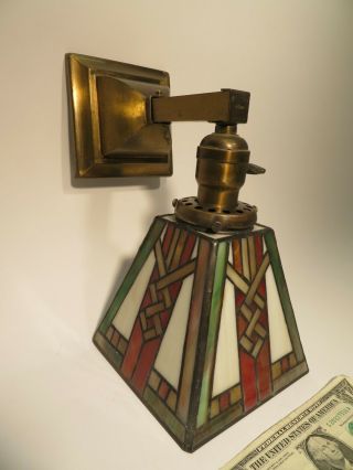 Vintage Ca 1910 Mission Arts And Crafts Lighting Wall Sconce Leaded Glass Shade