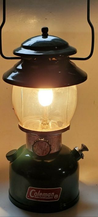 Vintage Green Coleman Model 200a Single Mantle Lantern Born In November 1980