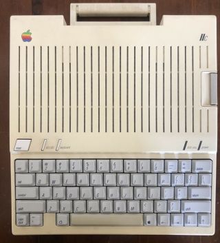 Vintage Apple Iic A2s4100