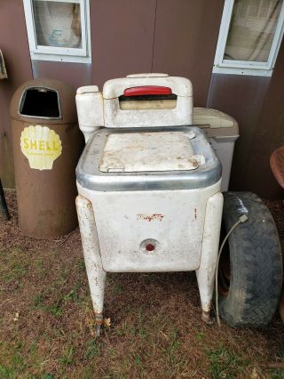 Vintage Antique Maytag Wringer Washing Machine
