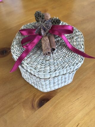 Sweetgrass Basket With Decorated Lid 4 1/2” Wide X 3” Tall