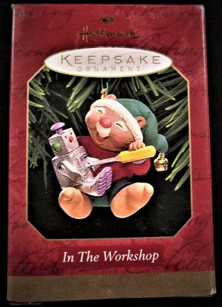 1999 Hallmark Keepsake Ornament In The Workshop - Mib - K52