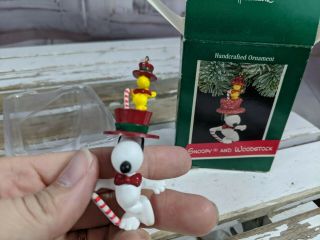Vintage Hallmark Snoopy And Woodstock Keepsake Ornament Top Hat Candy Cane 1989