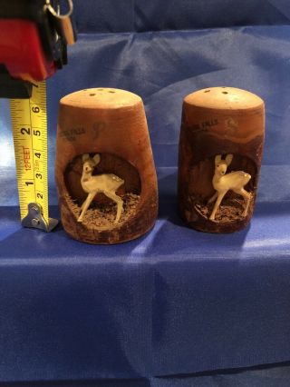 Vintage And Unique Niagra Falls Canada - Wooden Salt And Pepper Shakers