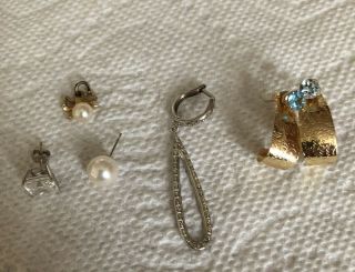 Vintage 14k Gold Wear Scrap Jewelry Earrings Pendant Some Stones 5.  8 Grams Tw