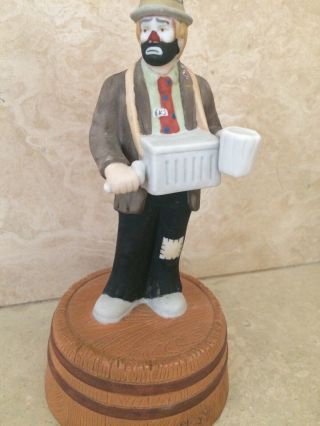 Emmett Kelly Jr.  6 " Porcelain Clown Figurine By Flambro Musical Hobo Clown