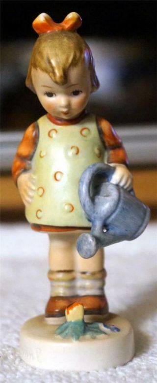 Hummel Figurine Little Gardener 74 1950 