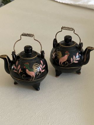 Vintage Salt And Pepper Shakers Teapots With Roosters Japan