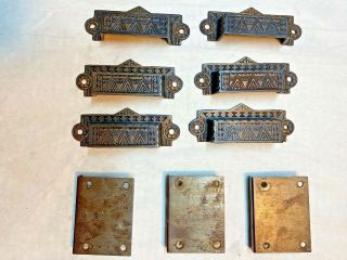 Set Of 6 Vintage Cast Iron Bin Drawer Pulls,  Eastlake Victorian Antique