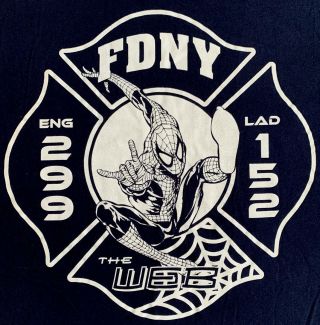Fdny Nyc Fire Department York City T - Shirt Sz M Engine 299 Tl 152 Queens