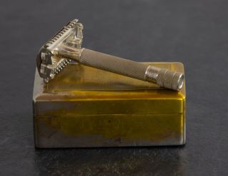Vintage Gillette Safety Razor With Metal Case And Blade Case Made In England