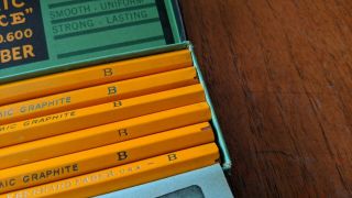 Vintage NOS Eberhard Faber Van Dyke Microtomic Pencils 600 - B Presharpened Box 12 3