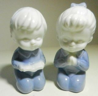 Japan Lego Porcelain 3 3/4 " Praying Kneeling Boy & Girl Figurines Blue/white - Vtg