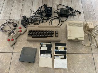 Vintage Commodore 64 Keyboard Single Drive Floppy Disk 1541 Joystick & Cables