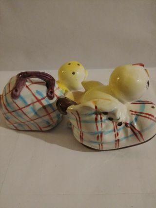 Anthropomorphic Vintage Little Chicks In Plaid Boot And Bag S&P Shakers Japan 2