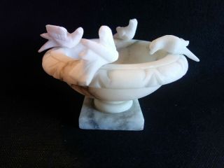 Vintage Small Italian Carved Alabaster Bird Bath With 4 Removable Birds