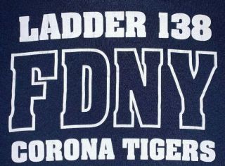 FDNY NYC Fire Department York City T - Shirt Sz L Ladder 138 Queens 2
