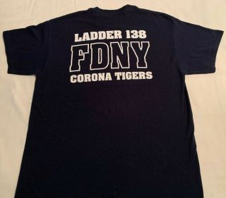 FDNY NYC Fire Department York City T - Shirt Sz L Ladder 138 Queens 3