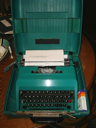 Teal Olivetti Studio 45 Vintage Typewriter With Hard Case